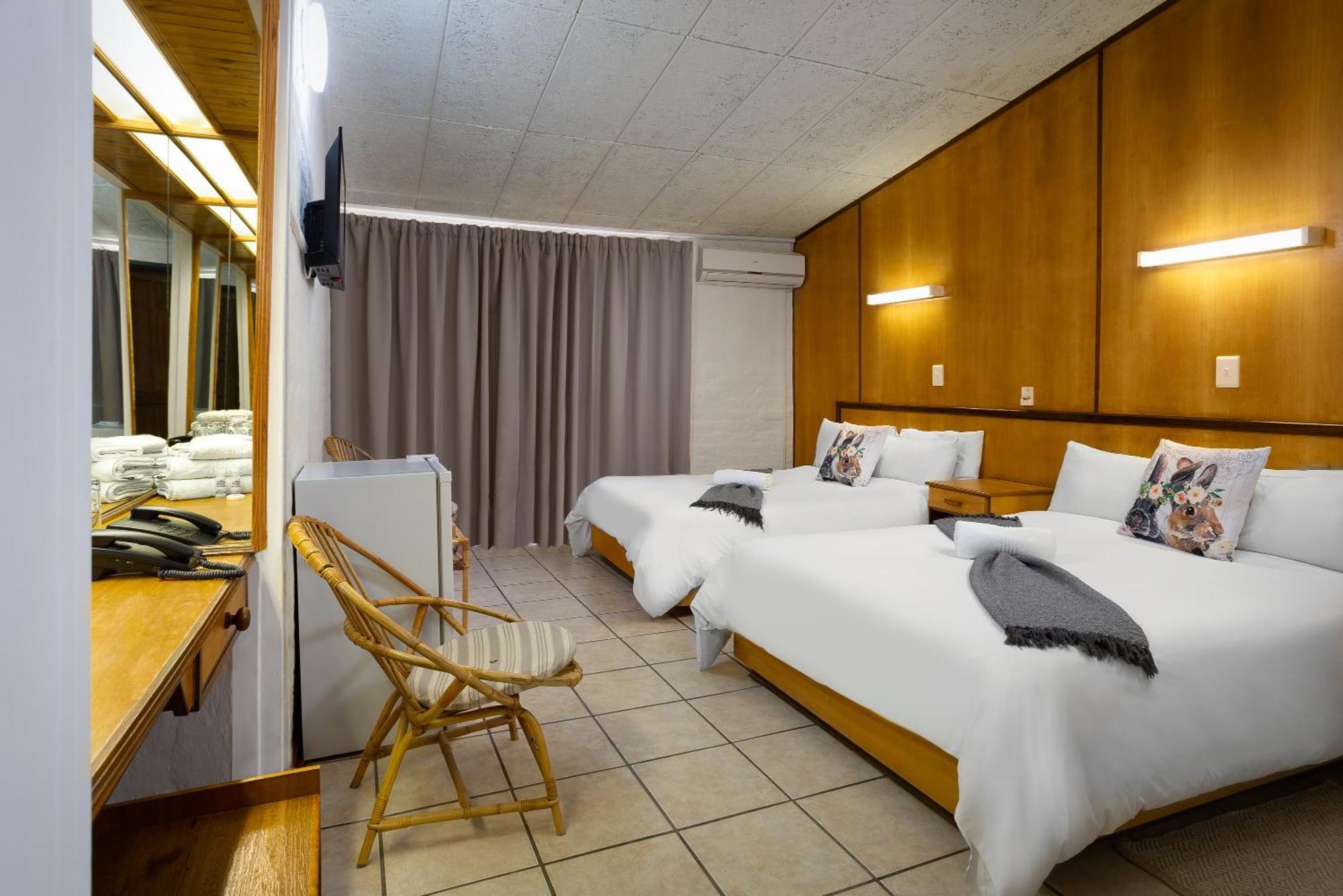 Merino Inn Hotel Colesberg Ngoại thất bức ảnh